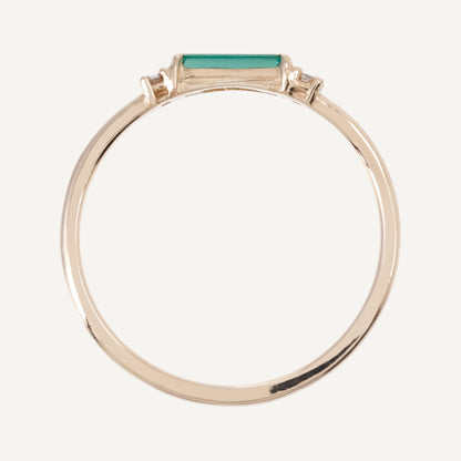 ANILLO ESMERALDA BAGUETTE Y DIAMANTES REDONDOS EN ORO 18K