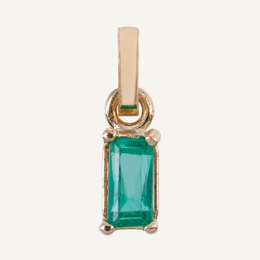 DIJE ESMERALDA BAGUETTE ORO 18K